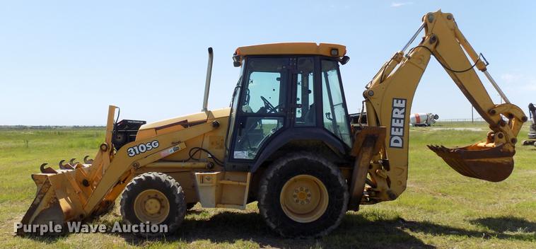image for item DB9663 2002 John Deere 310SG backhoe