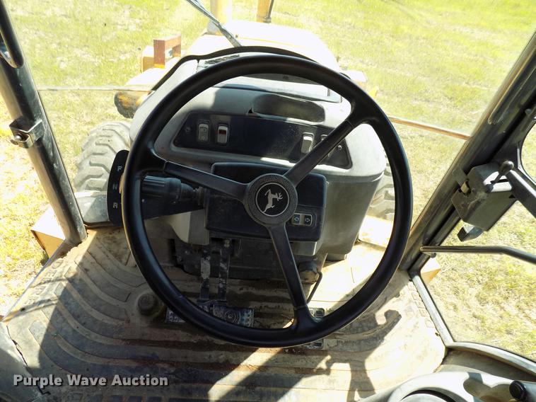 image for item DB9663 2002 John Deere 310SG backhoe