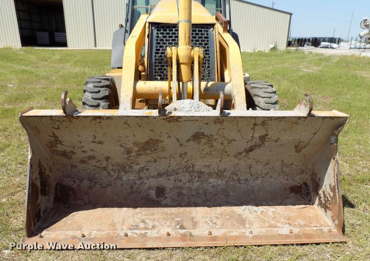 image for item DB9663 2002 John Deere 310SG backhoe