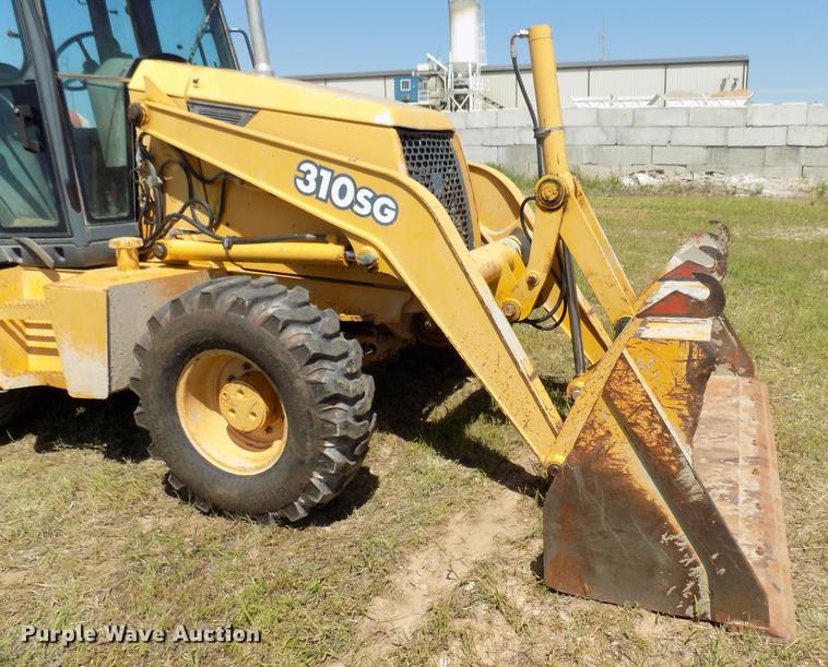 image for item DB9663 2002 John Deere 310SG backhoe