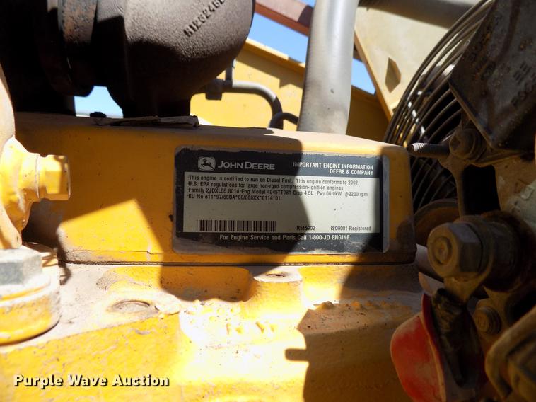 image for item DB9663 2002 John Deere 310SG backhoe