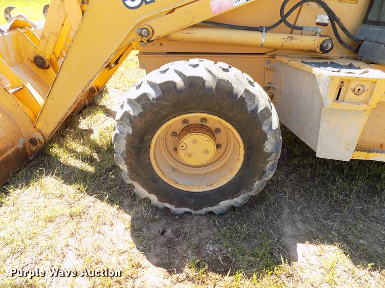 image for item DB9663 2002 John Deere 310SG backhoe