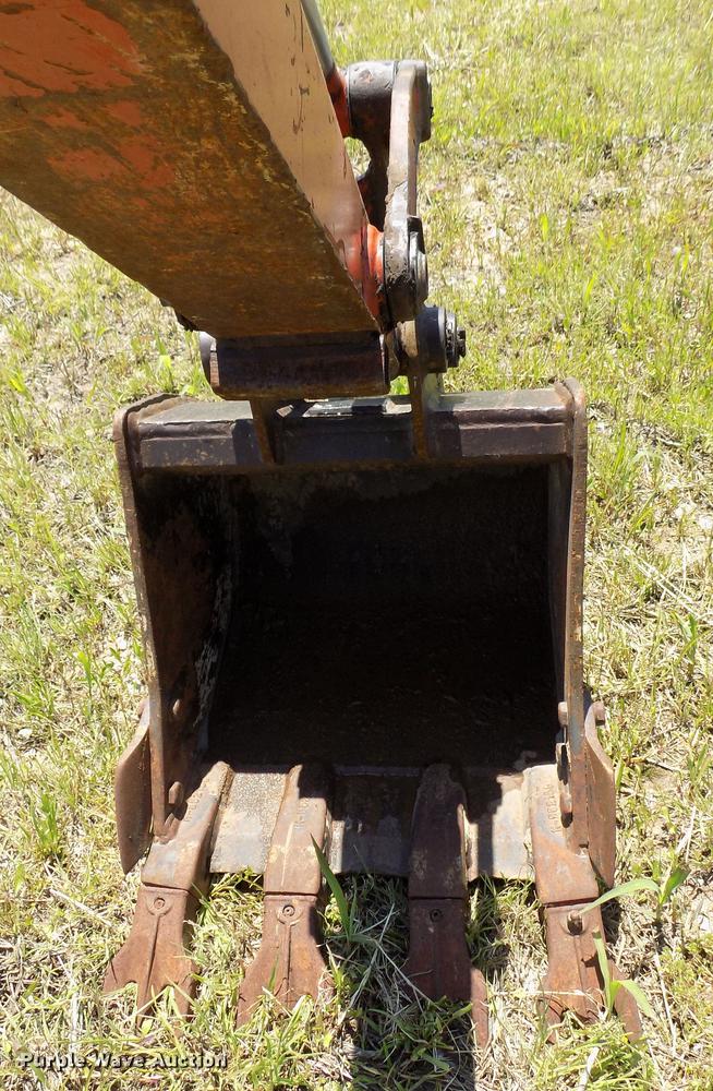 image for item DB9664 2005 Ditch Witch MX202 mini excavator