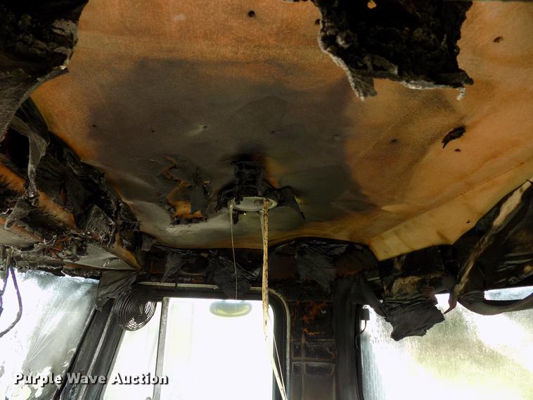 image for item DB9668 2000 Peterbilt 357 ready mix truck