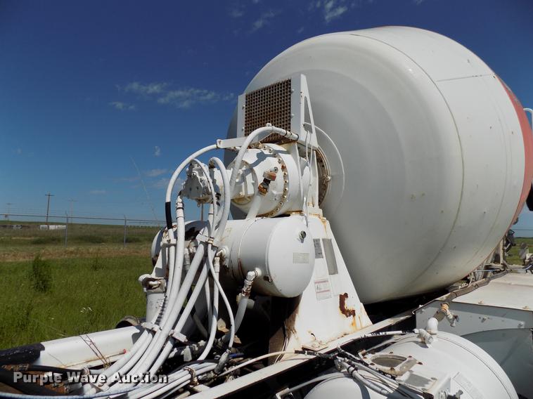 image for item DB9668 2000 Peterbilt 357 ready mix truck