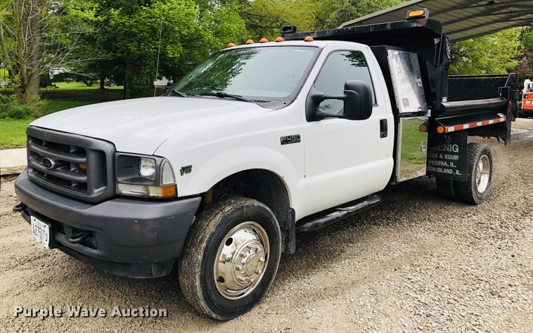 image for item DC8707 2004 Ford F450 Super Duty dump truck
