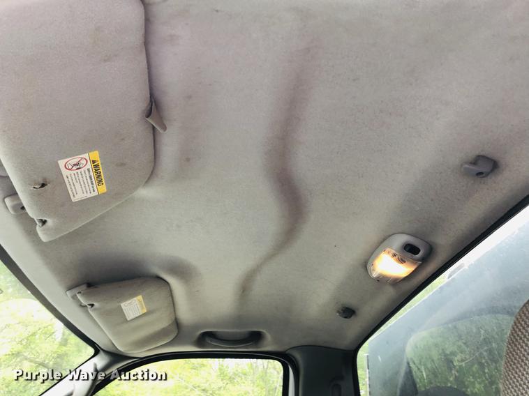 image for item DC8707 2004 Ford F450 Super Duty dump truck