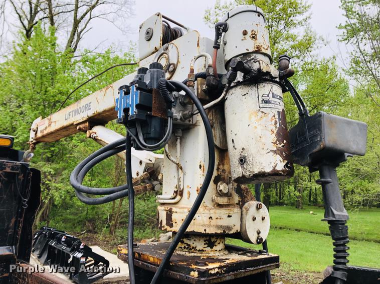 image for item DC8707 2004 Ford F450 Super Duty dump truck