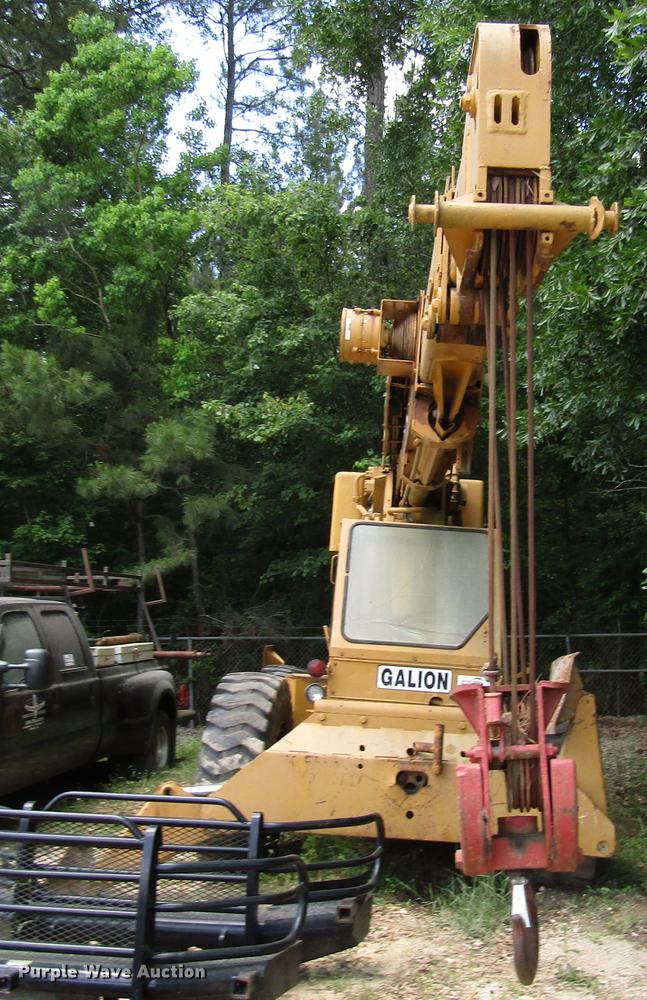 image for item DD3016 Galion 150A crane