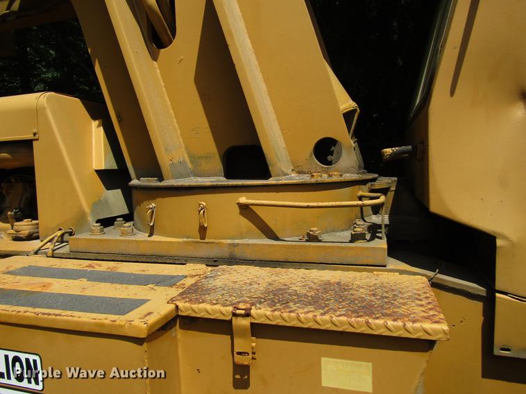 image for item DD3016 Galion 150A crane