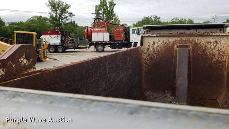 image for item DD4733 Heil HPTB22YD17 steel dump bed