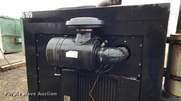 image for item DD4750 John Deere 8.1L six cylinder diesel engine