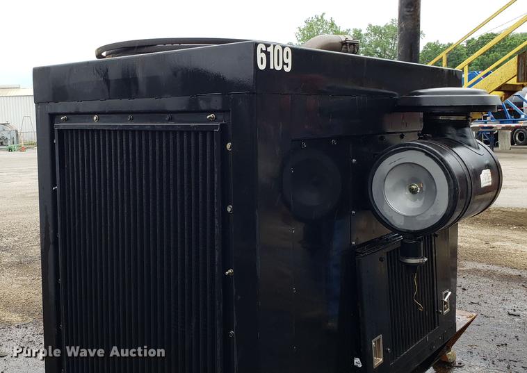 image for item DD4750 John Deere 8.1L six cylinder diesel engine