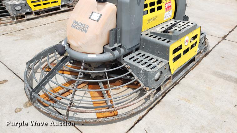 image for item DD4777 Wacker CRT60 power trowel