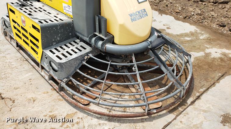 image for item DD4778 Wacker CRT60 power trowel