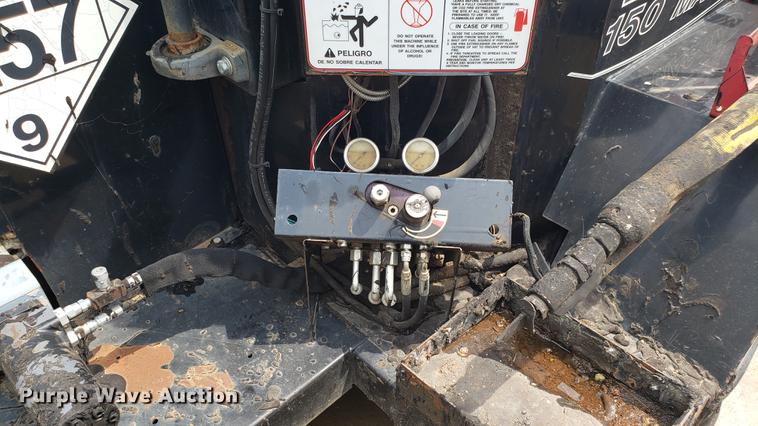 image for item DD4779 2013 Cimline 150 Magma crack seal machine