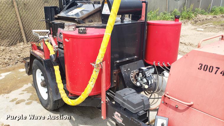 image for item DD4779 2013 Cimline 150 Magma crack seal machine