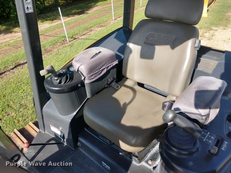 image for item DD7039 2014 Case 650L LGP dozer