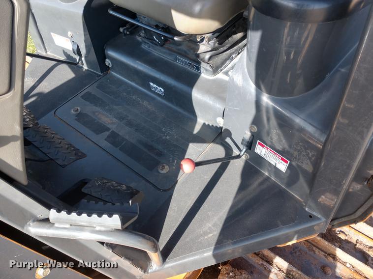 image for item DD7039 2014 Case 650L LGP dozer