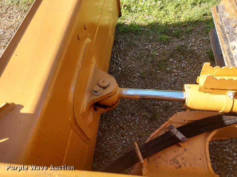 image for item DD7039 2014 Case 650L LGP dozer