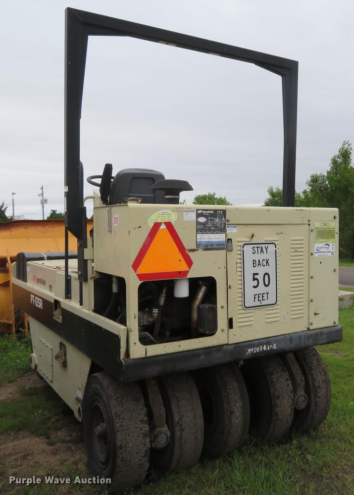 image for item DD7040 2003 Ingersoll Rand PT-125R pneumatic roller