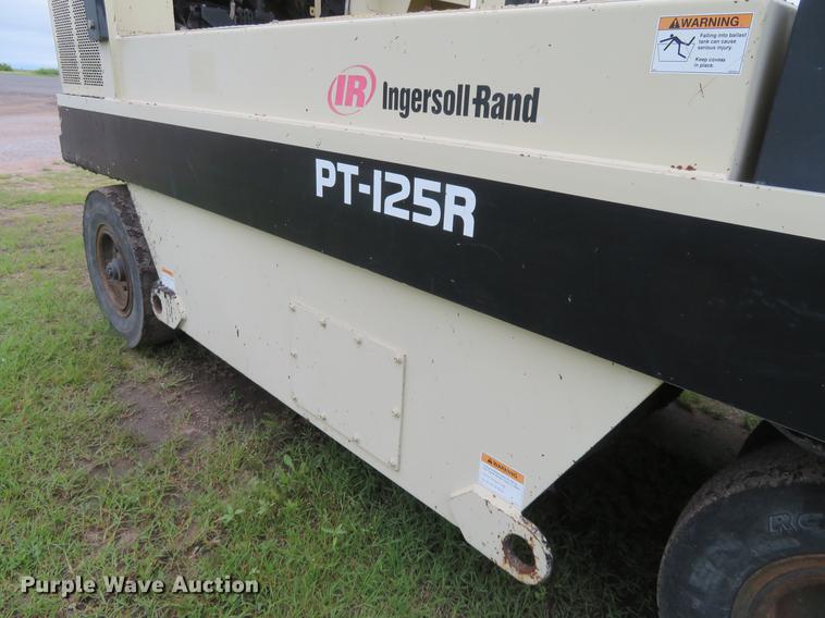 image for item DD7040 2003 Ingersoll Rand PT-125R pneumatic roller