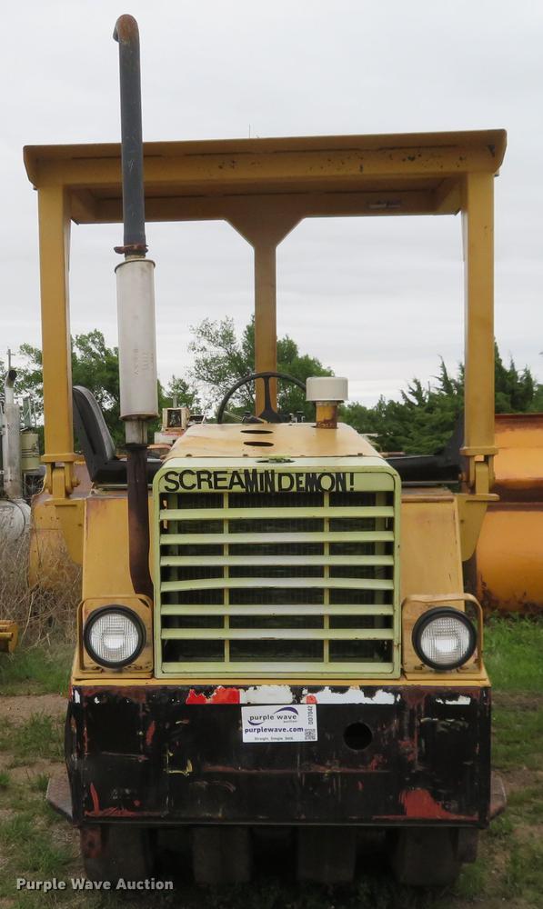 image for item DD7042 Hyster C530A pneumatic roller