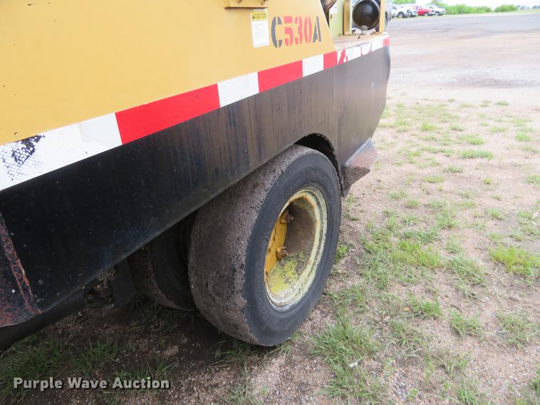 image for item DD7042 Hyster C530A pneumatic roller