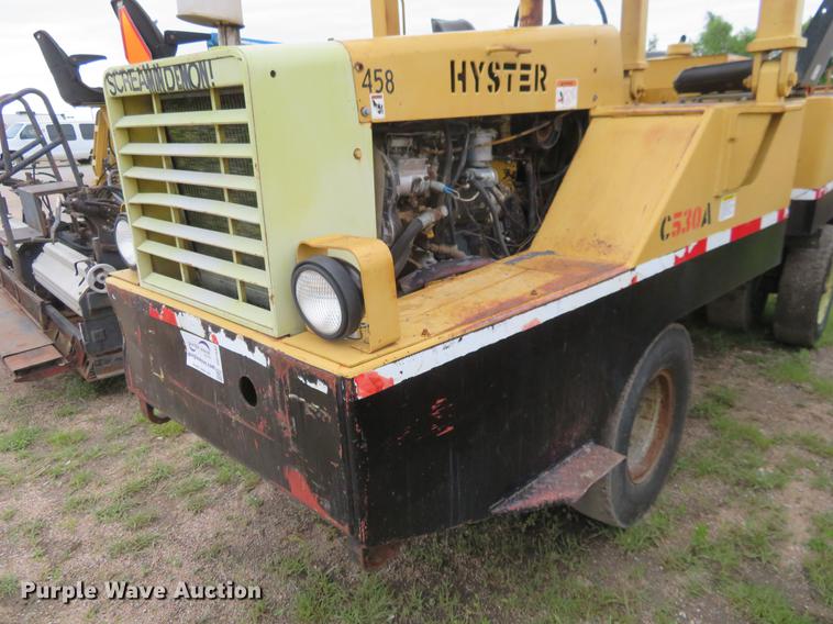 image for item DD7042 Hyster C530A pneumatic roller
