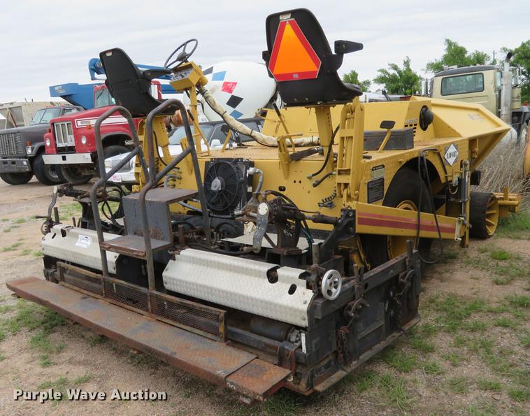 image for item DD7043 1989 Blaw Knox PF150 paver