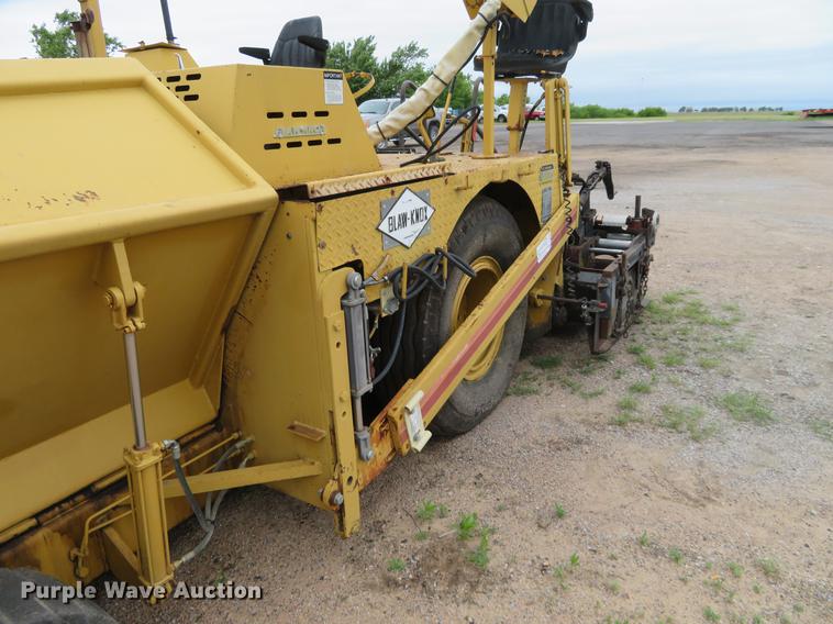 image for item DD7043 1989 Blaw Knox PF150 paver