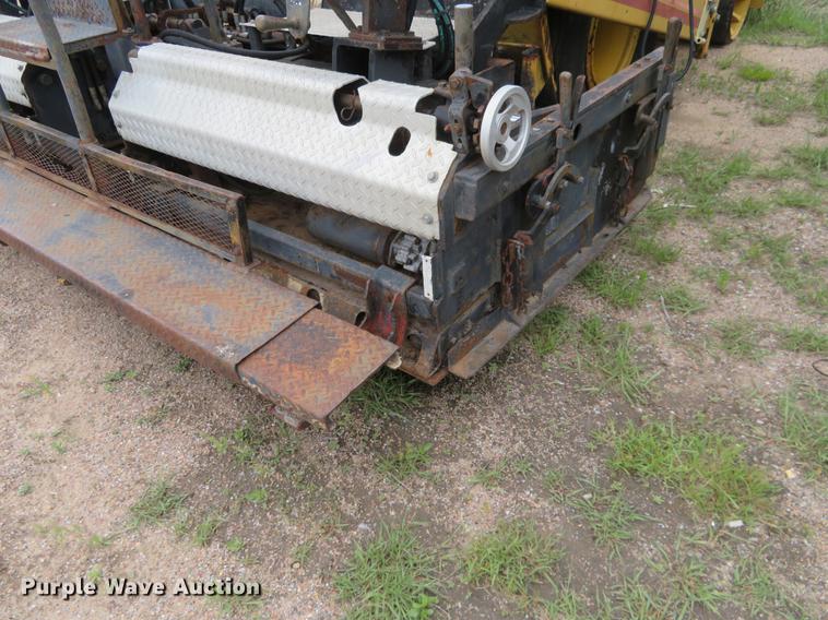 image for item DD7043 1989 Blaw Knox PF150 paver