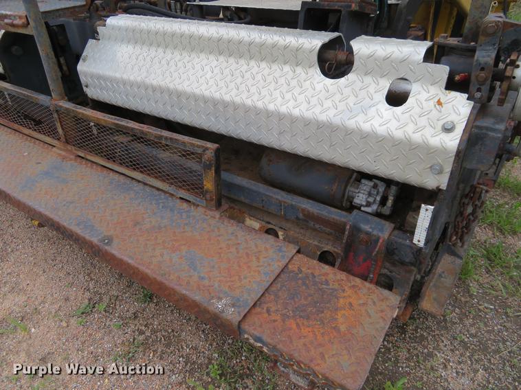 image for item DD7043 1989 Blaw Knox PF150 paver