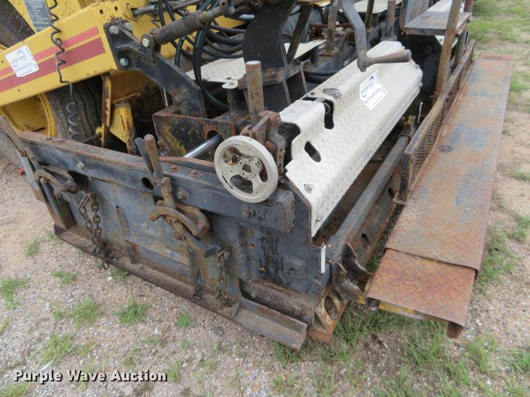 image for item DD7043 1989 Blaw Knox PF150 paver