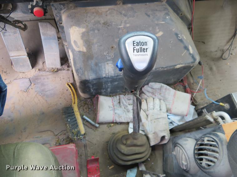 image for item DD7045 1991 International Paystar 5000 ready mix truck