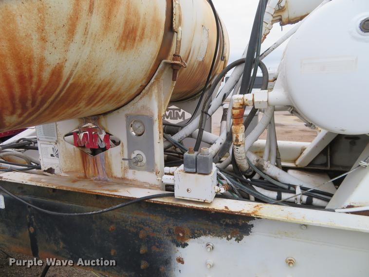 image for item DD7045 1991 International Paystar 5000 ready mix truck