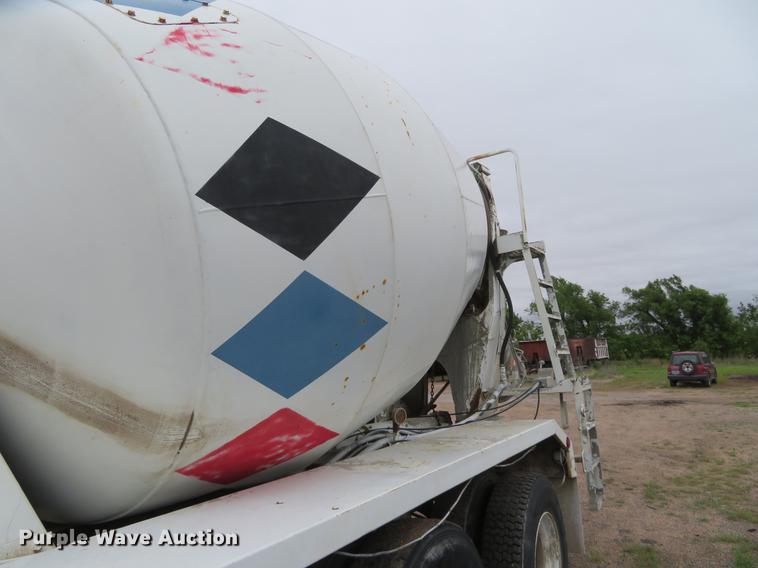 image for item DD7045 1991 International Paystar 5000 ready mix truck