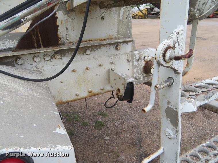 image for item DD7045 1991 International Paystar 5000 ready mix truck