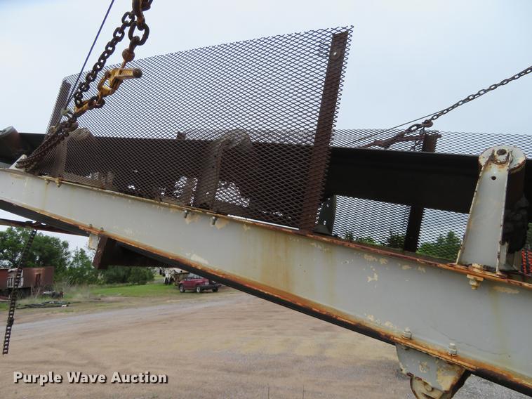 image for item DD7050 Aggregate surge box and conveyor