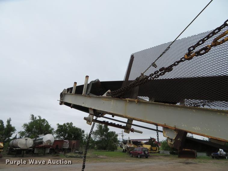 image for item DD7050 Aggregate surge box and conveyor