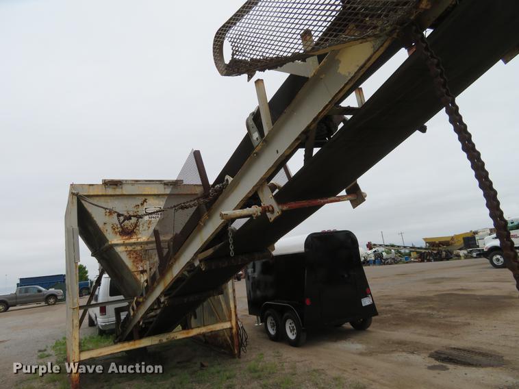 image for item DD7050 Aggregate surge box and conveyor