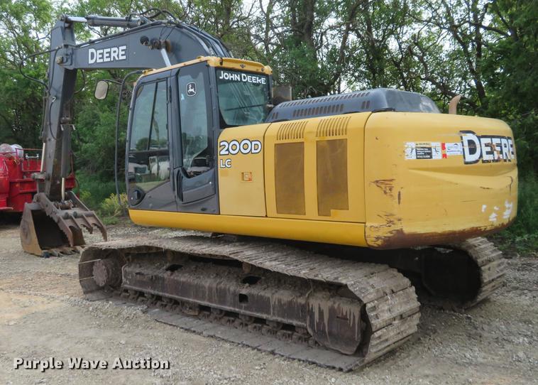 image for item DD7054 2012 John Deere 200D LC excavator