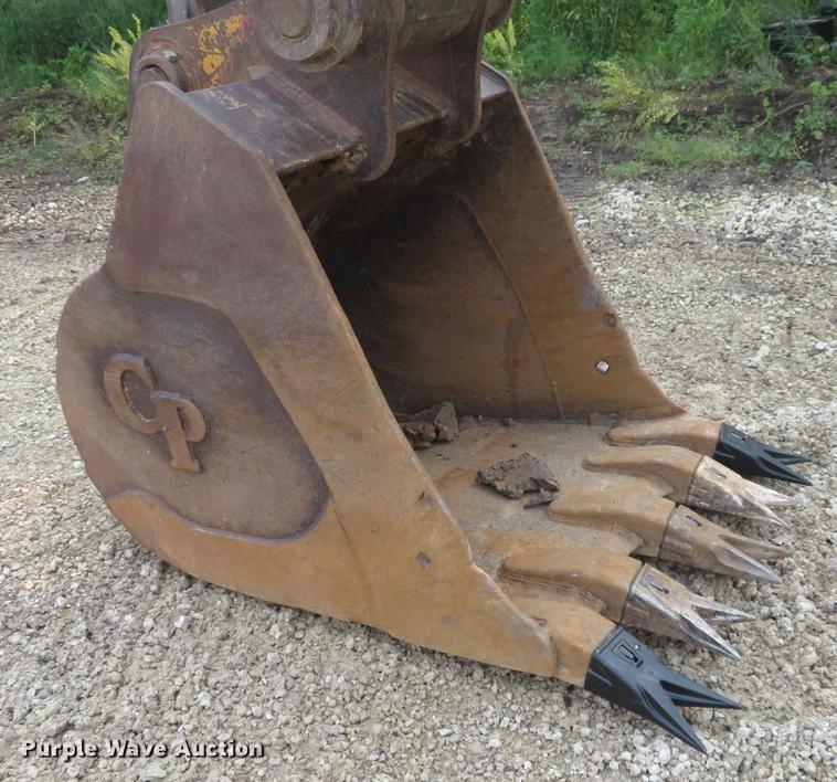 image for item DD7054 2012 John Deere 200D LC excavator