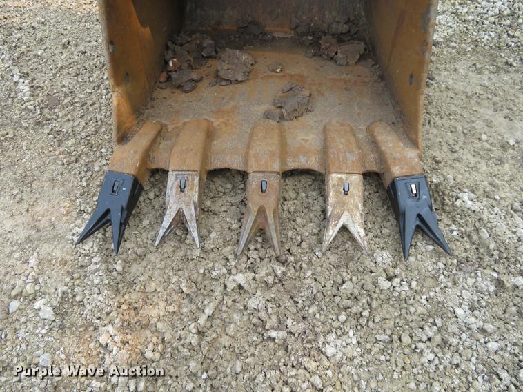 image for item DD7054 2012 John Deere 200D LC excavator