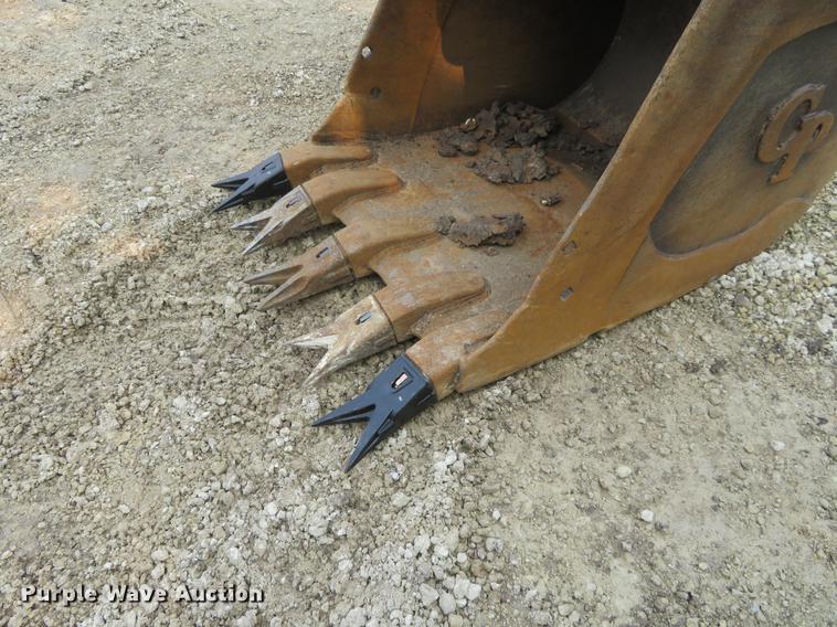 image for item DD7054 2012 John Deere 200D LC excavator