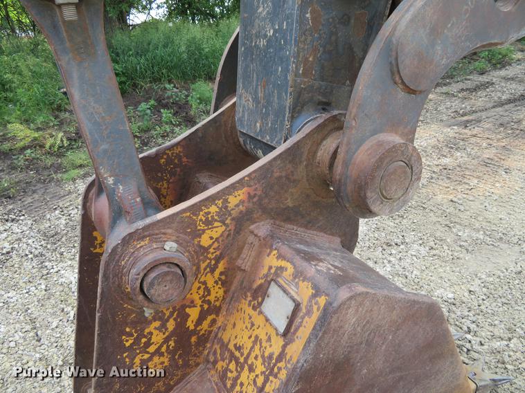 image for item DD7054 2012 John Deere 200D LC excavator