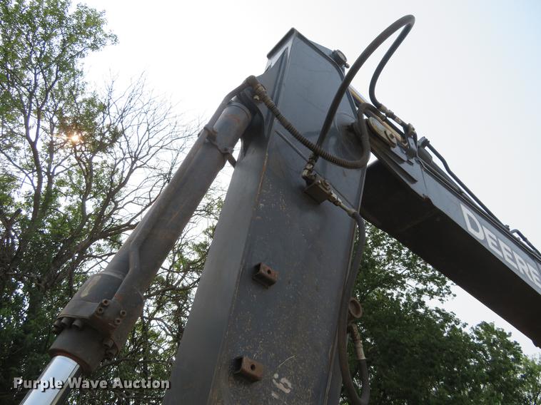 image for item DD7054 2012 John Deere 200D LC excavator