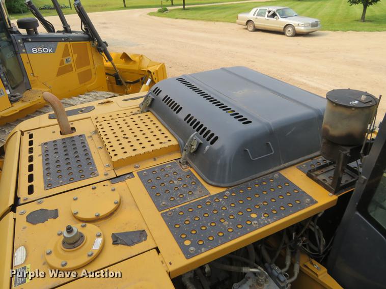 image for item DD7054 2012 John Deere 200D LC excavator