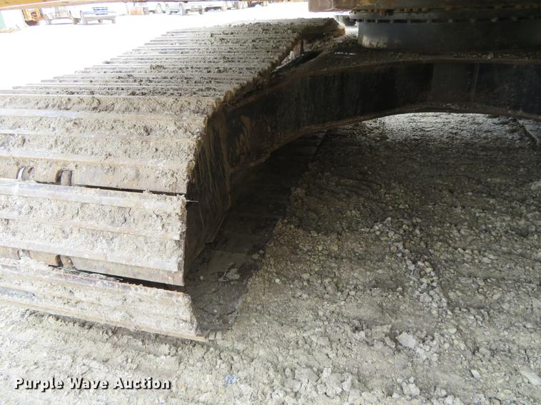 image for item DD7054 2012 John Deere 200D LC excavator