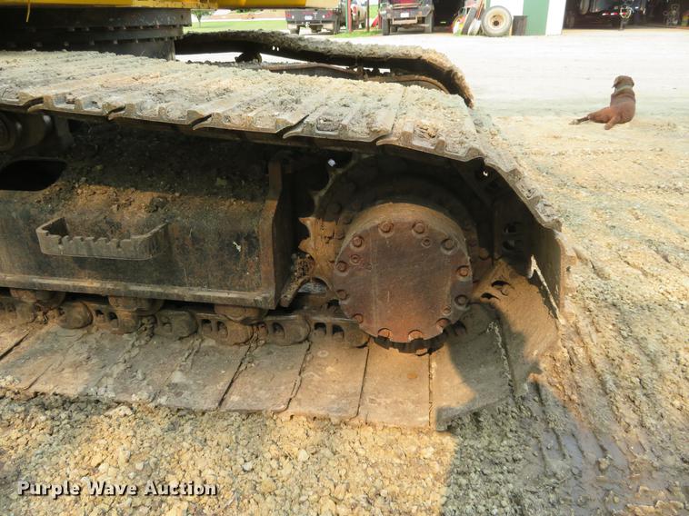 image for item DD7054 2012 John Deere 200D LC excavator